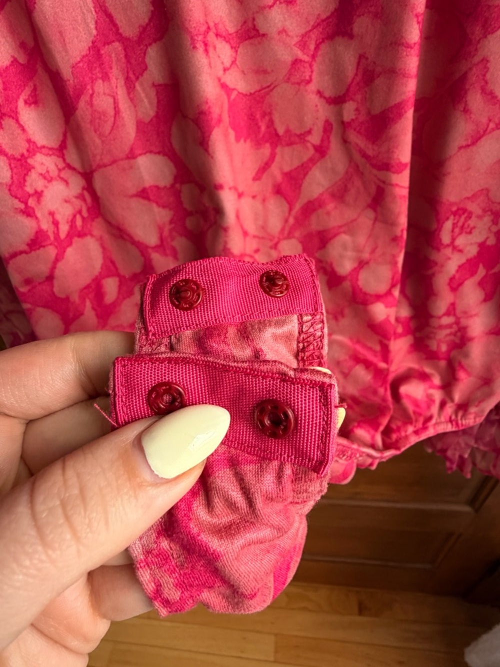 Hutch by Anthropologie V-Neck Puff Sleeve Bodysuit - Picture 6 of 9